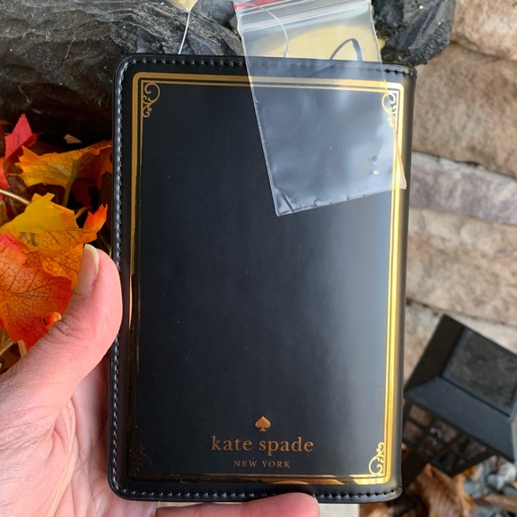 Authentic KATE SPADE Leather Disney beauty and the beast passport holder/cards - Picture 7 of 7